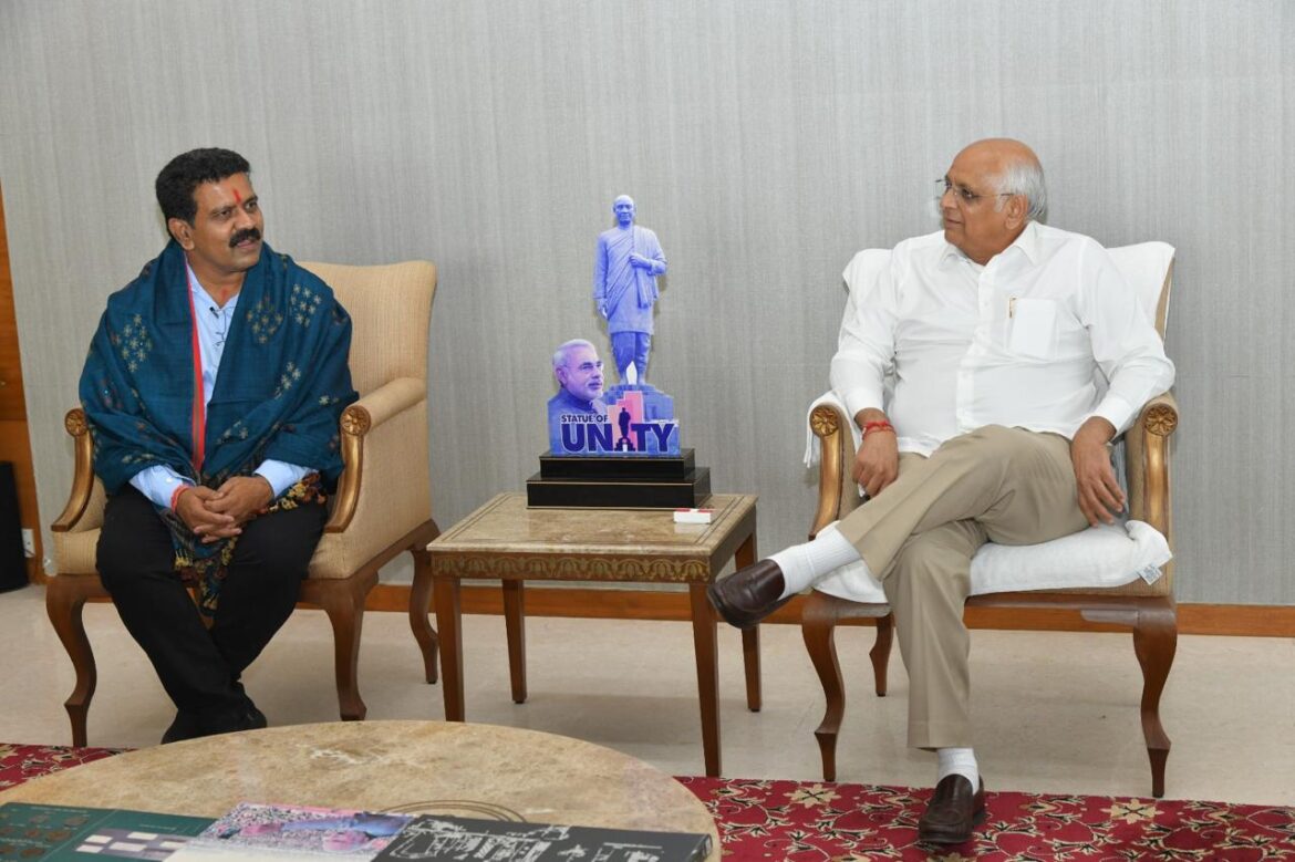 उपमुख्यमंत्री विजय शर्मा ने गुजरात के मुख्यमंत्री भूपेंद्र पटेल से की मुलाकात